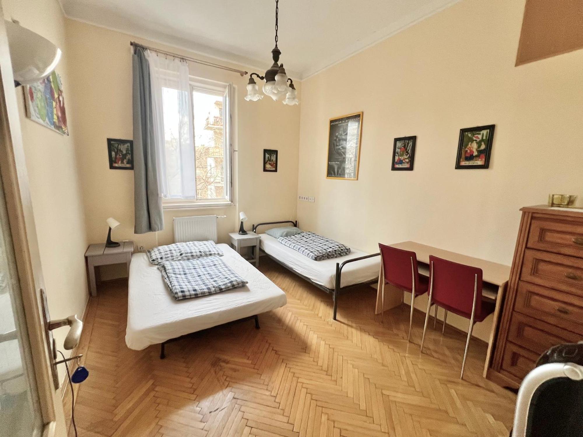 Bauhaus Astoria Hostel, Budapest